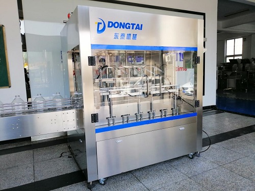 食用油灌裝機(jī)因細(xì)節(jié)而受歡迎，山東東泰為其助力